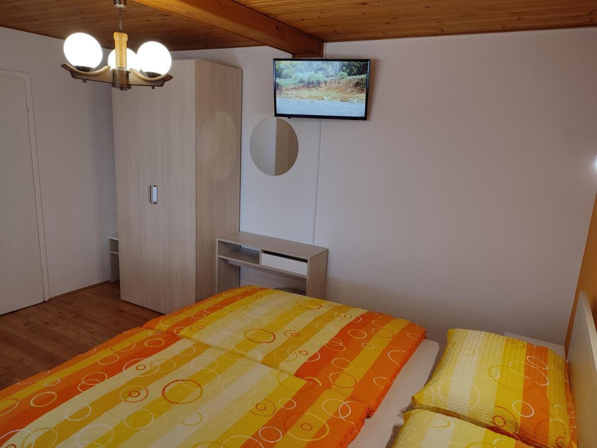 Gostilna Pension Blegos Poljane nad Skofjo Loko Luaran gambar
