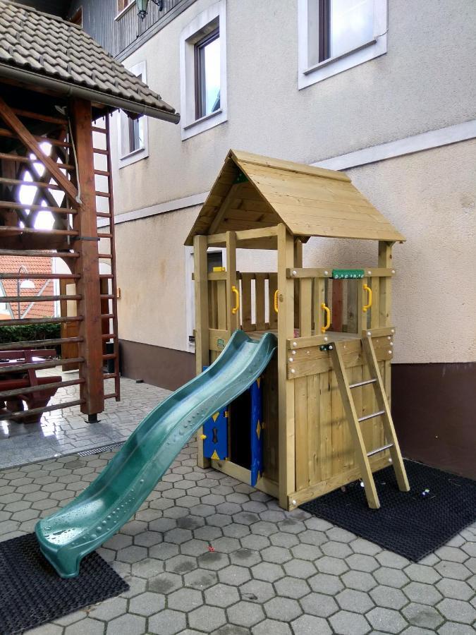 Gostilna Pension Blegos Poljane nad Skofjo Loko Luaran gambar